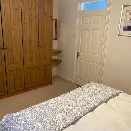 דירה Mini-apt Carrigaline, 2min To Town 1 Bed & Sofa Bed Sleeps 3 Or 4 *