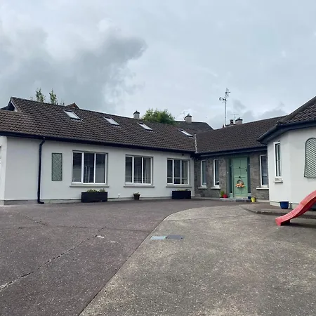 דירה Mini-apt Carrigaline, 2min To Town 1 Bed & Sofa Bed Sleeps 3 Or 4 קריגאלין