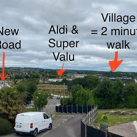 Mini-apt Carrigaline, 2min To Town 1 Bed & Sofa Bed Sleeps 4